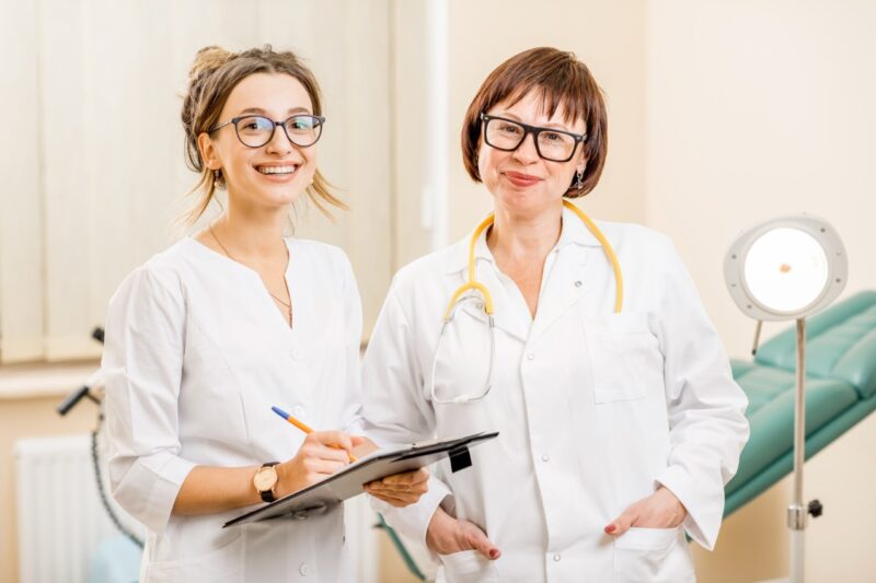 Jak prawidłowo wybrać ubezpieczenie dla lekarza?