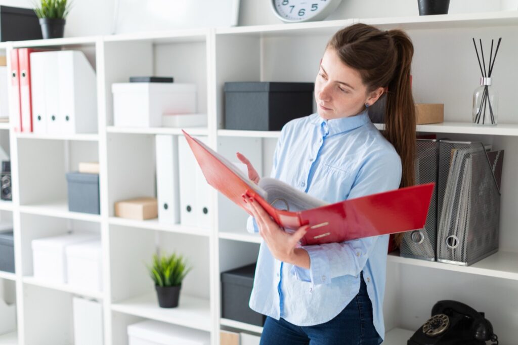 Zabezpieczanie przyszłości biura rachunkowego to kluczowy element w strategii zarządzania ryzykiem.